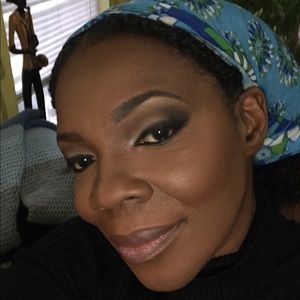 Meet your Posher, Jacqueline